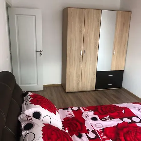 Bulevardul Grivitei Apartament * Брашов